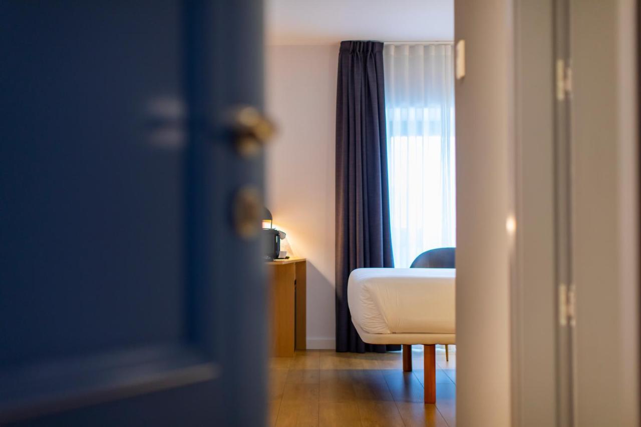 Hotel Javier Montero リバデオ エクステリア 写真