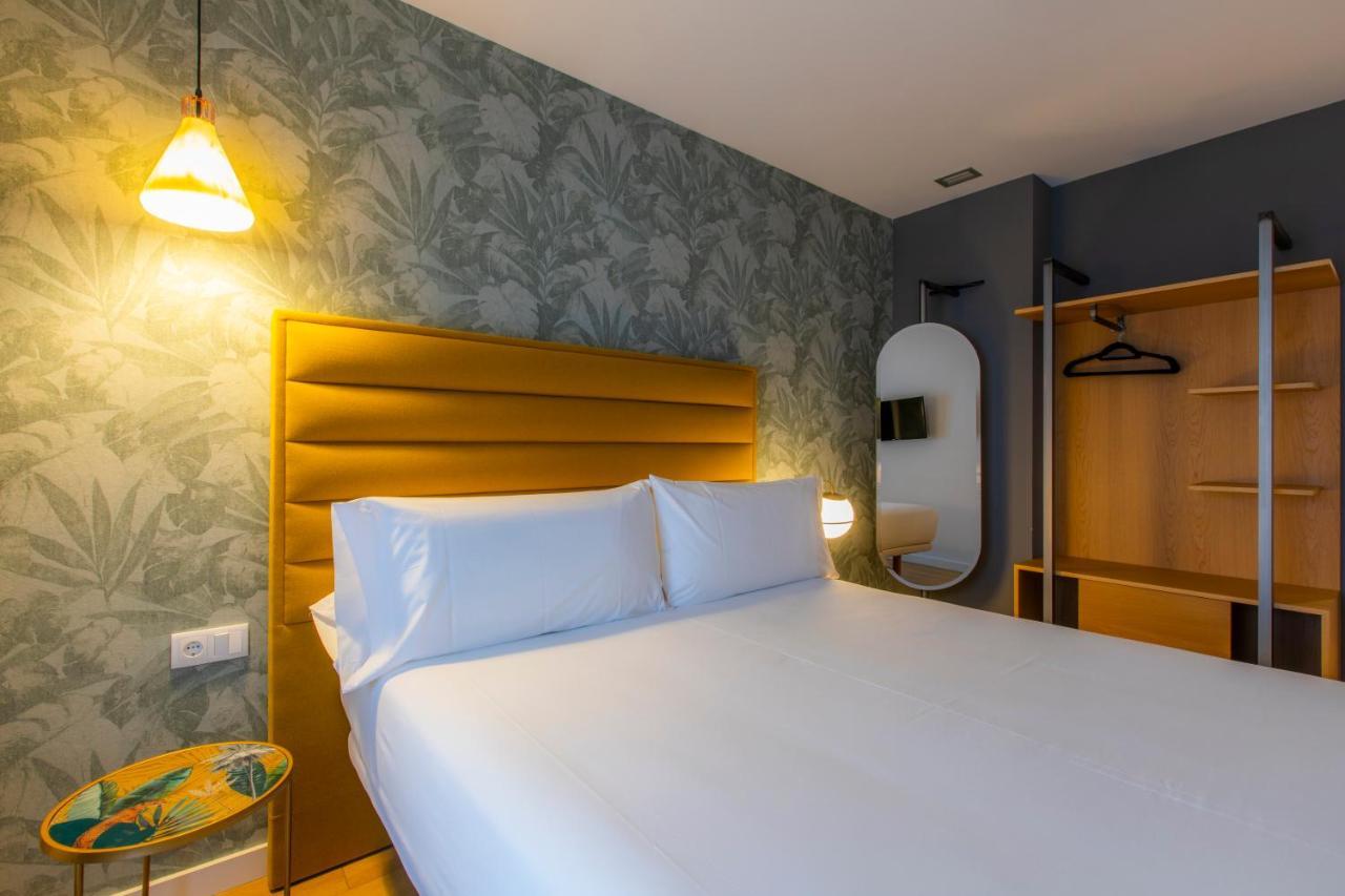 Hotel Javier Montero リバデオ エクステリア 写真